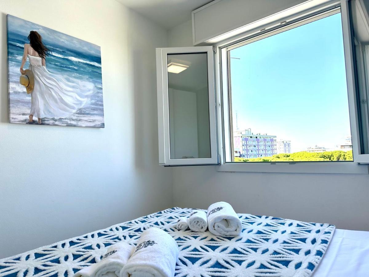 Beach Front Apartment Sabbiadoro Lignano Sabbiadoro Exterior photo