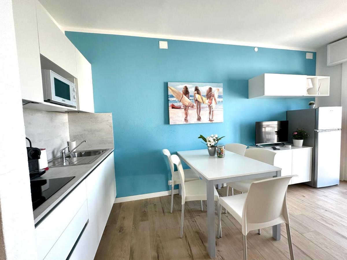 Beach Front Apartment Sabbiadoro Lignano Sabbiadoro Exterior photo