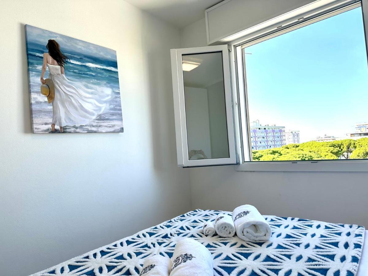 Beach Front Apartment Sabbiadoro Lignano Sabbiadoro Exterior photo